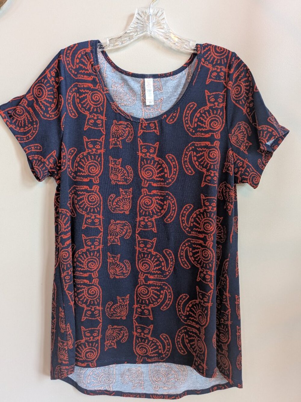 lularoe classic large short sleeve shirt womens navy with orange cats on it #648